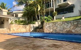 Casa de Temporada Magnífica com piscina